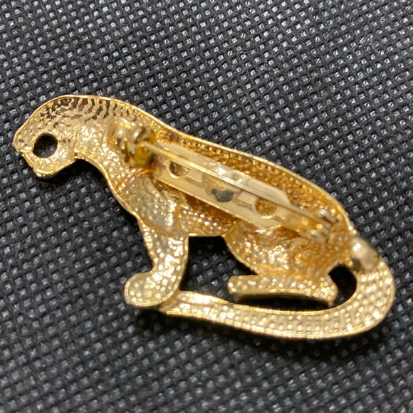 #2 - Vintage Sitting Cheetah Brooch with Rhinestone eyes - Picture 3 of 4